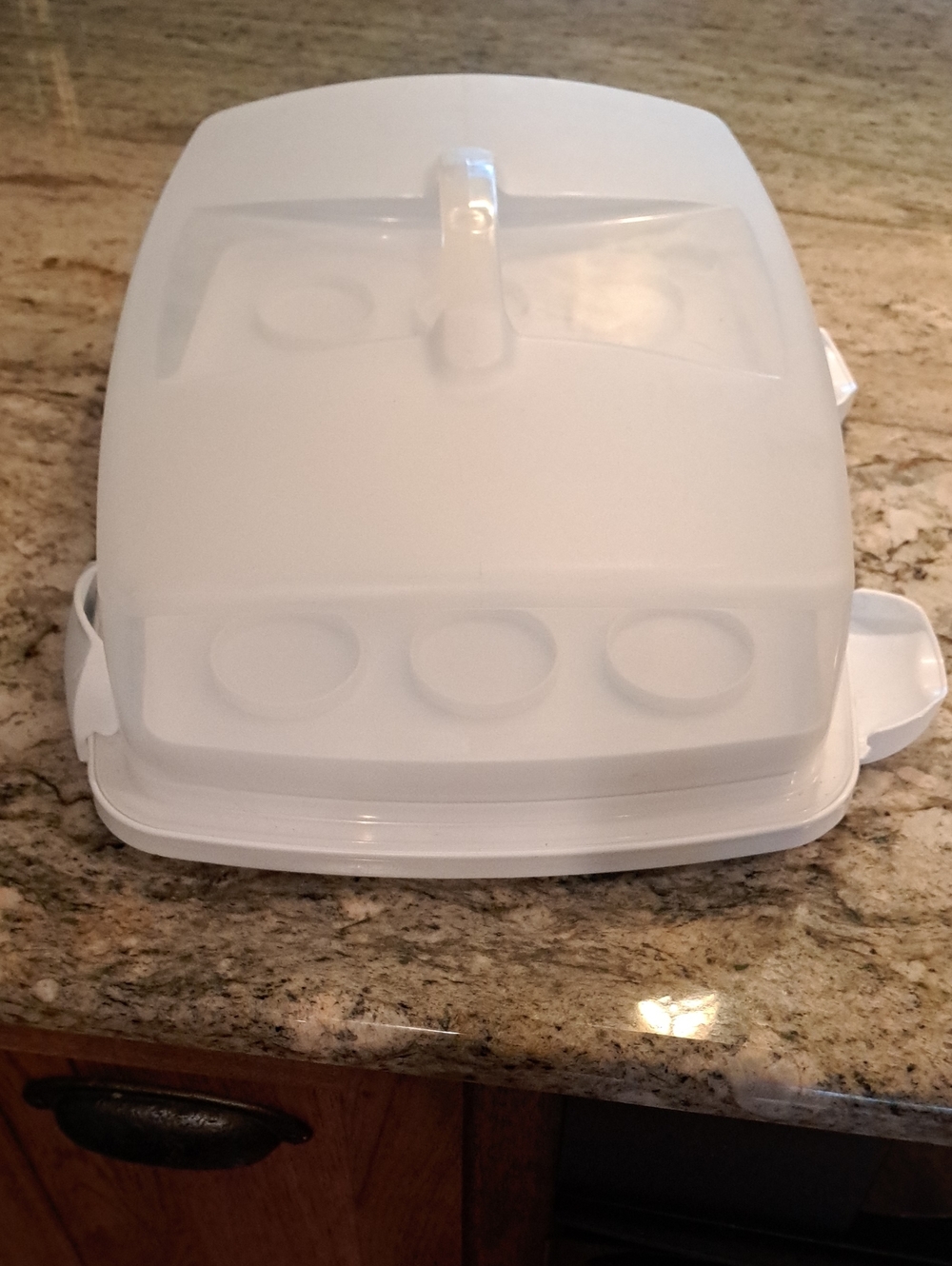Wilton Ultimate 3-in-1 Cupcake Muffin Cake Caddy White Holder Hard Plastic - Picture 2 of 6